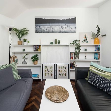 הוילה לונדון Quirky & Cosy 2Bd Mews Flat In Paddington מראה חיצוני תמונה